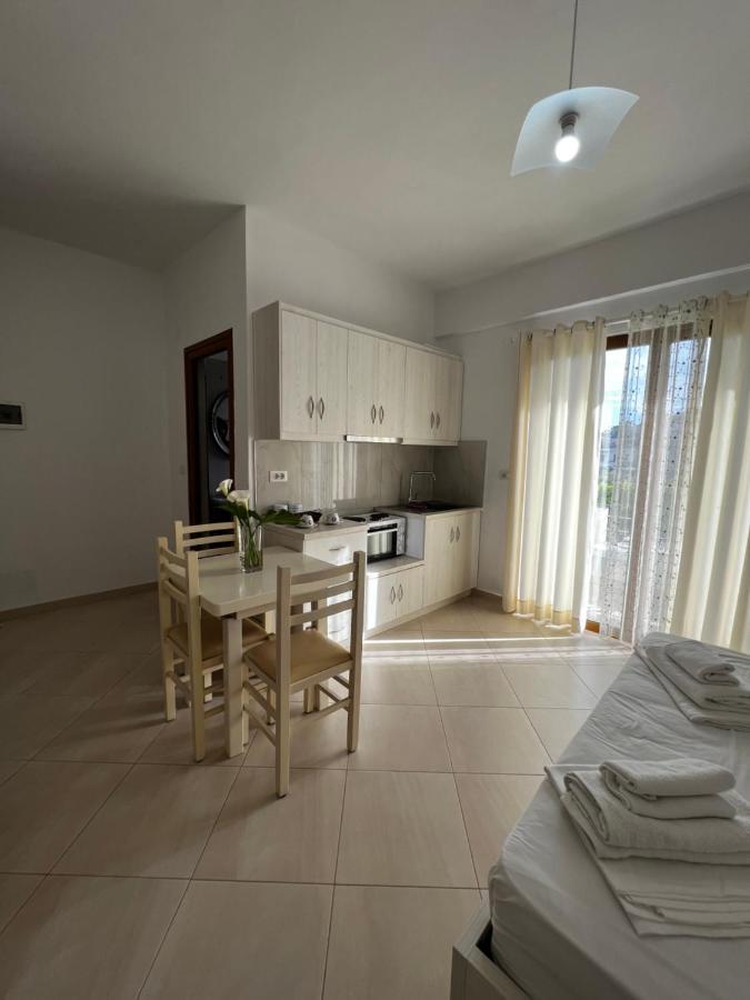 Garden Villa Eva Sarandë Eksteriør bilde