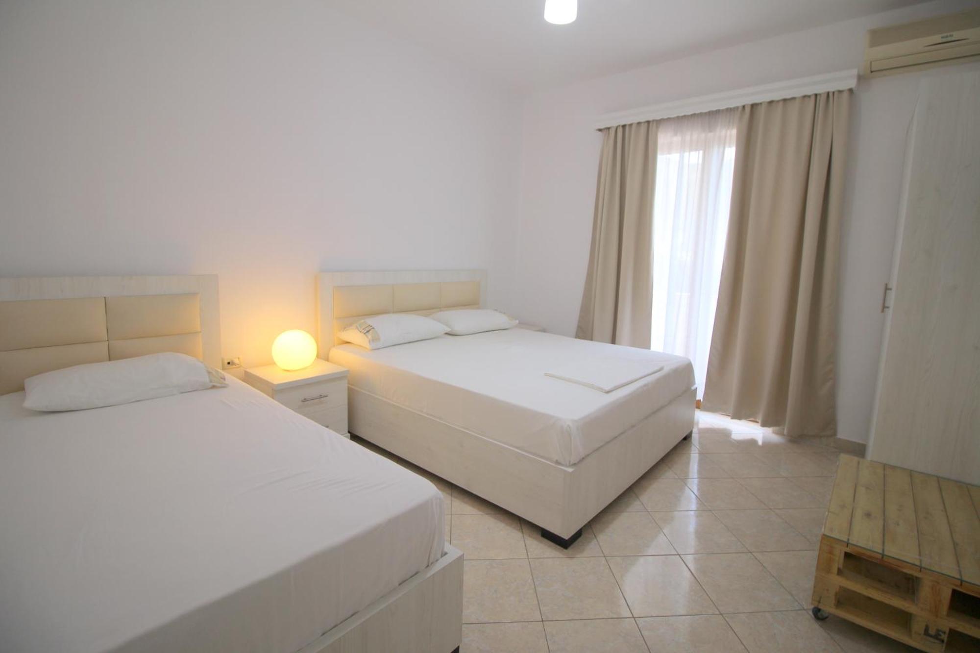 Garden Villa Eva Sarandë Eksteriør bilde