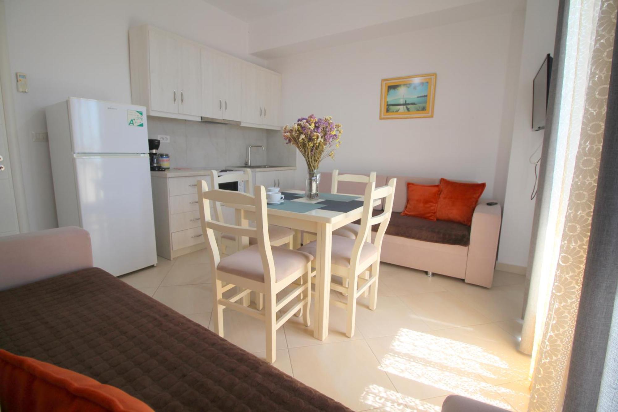 Garden Villa Eva Sarandë Eksteriør bilde