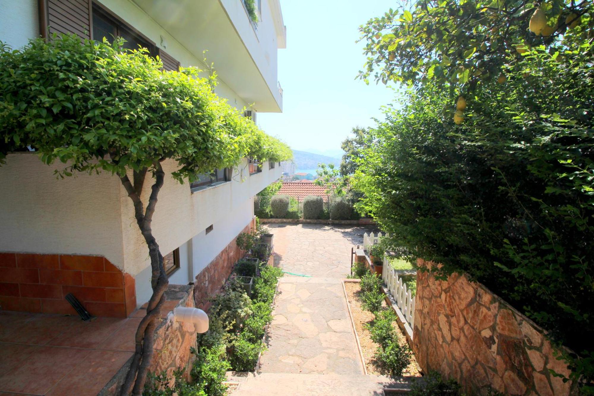 Garden Villa Eva Sarandë Eksteriør bilde